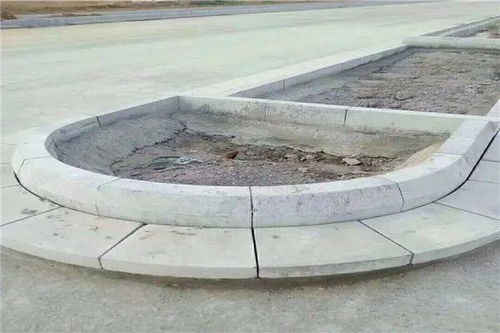 廣場芝麻灰石材地鋪路沿石加工及鋪裝施工