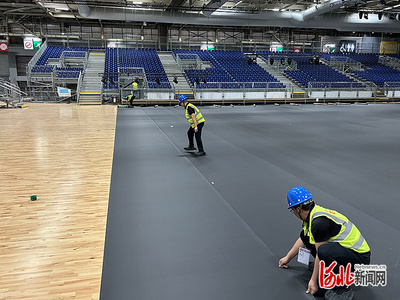 縱覽原創丨河北這家企業的團隊正在巴黎為奧運會乒乓球、籃球館鋪地板,20日完工!