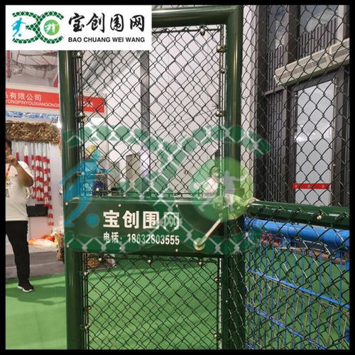 高強(qiáng)鋼圍網(wǎng)與專業(yè)鋪裝 學(xué)校體育場地的安全與性能保障